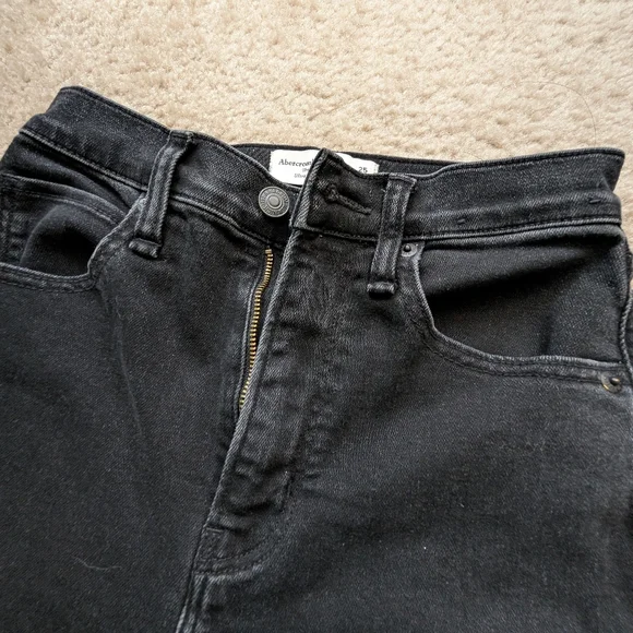 Abercrombie & Fitch Curve Love The Flare Ultra High Rise Jeans - Picture 4 of 8